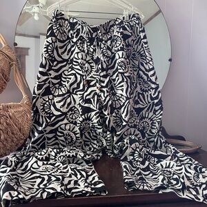 CeCe Black and White Patterned Trousers